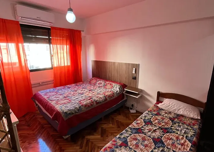 Quinto Piso A La Calle, Comodo, Equipado, Luminoso Y Bien Ubicado